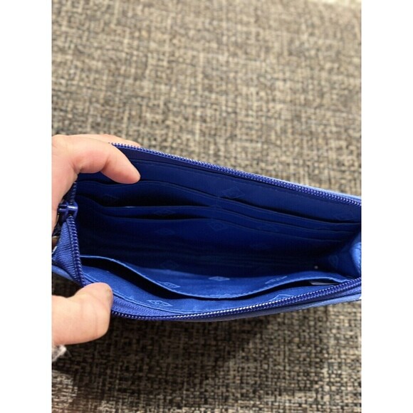 VERA BRADLEY Blue White Zip Embroidered Kansas Univ Jayhawks Wallet Wristlet - Picture 6 of 6